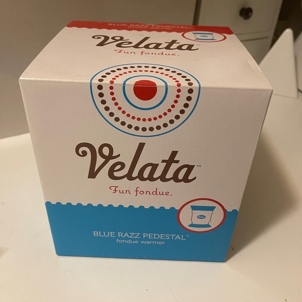 Velata Fun Fondue Warmer Scentsy
Blue Razz